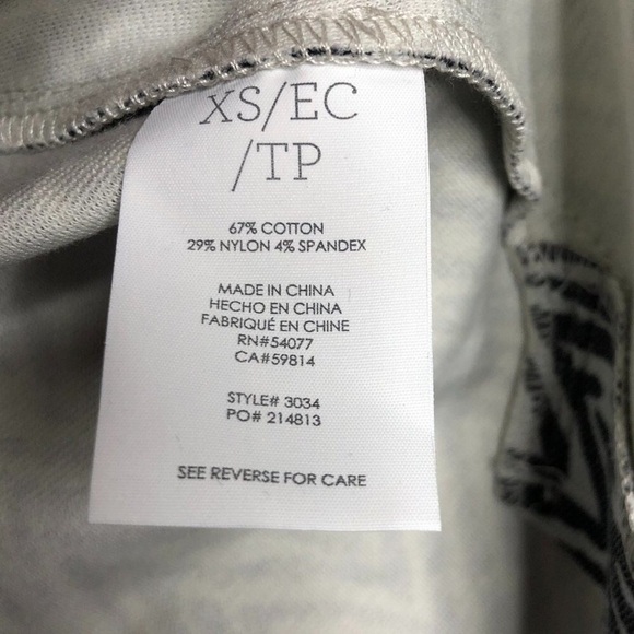 New CAbi Style #3034 zig zag ponte knit jacket black & white - Size XS - Picture 7 of 7